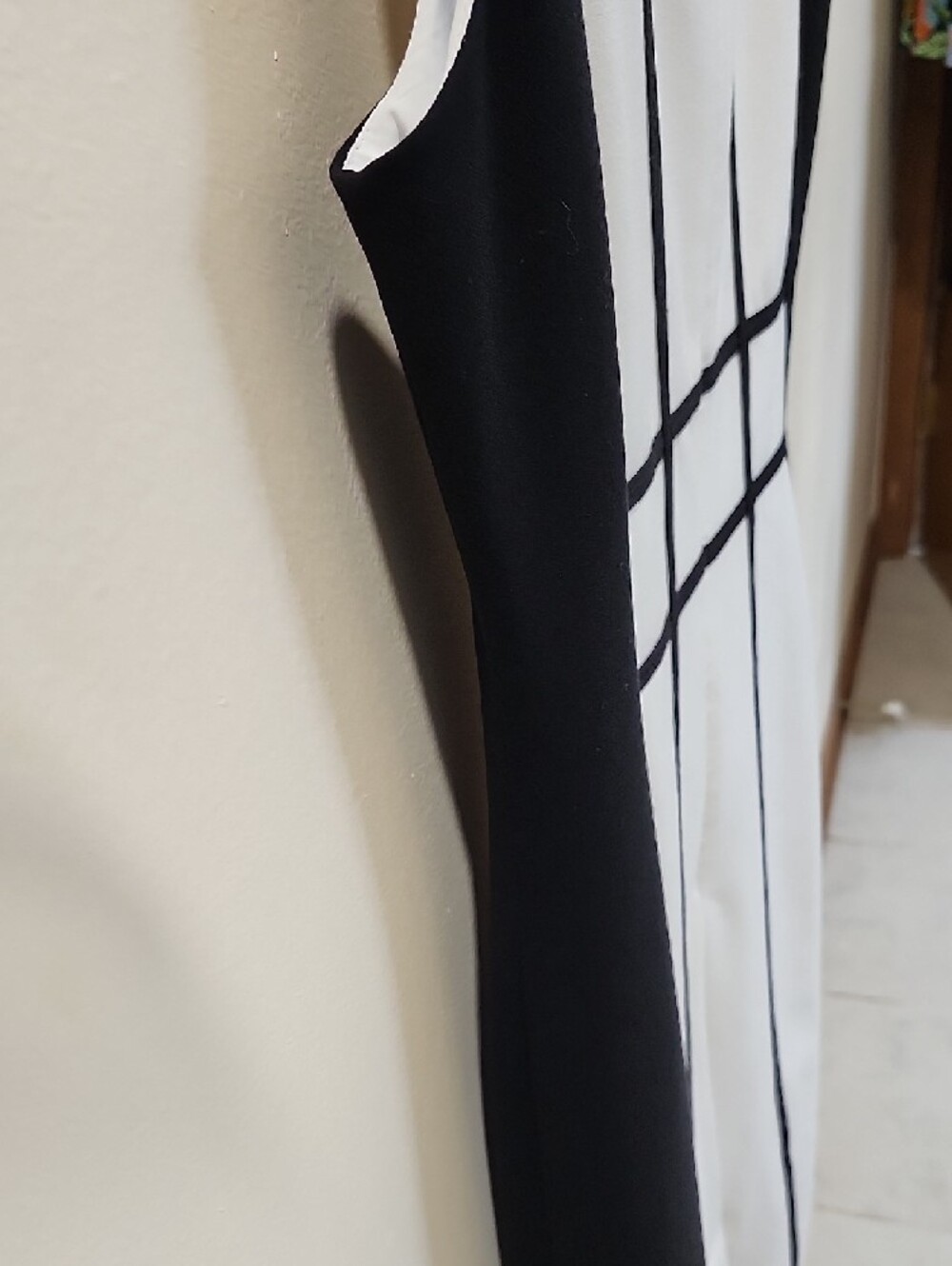 Calvin Klein Black and White Graphic Sheath Midi Dress - Picture 4 of 5